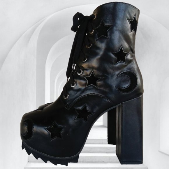 KILLSTAR 7 BLACK PLATFORM ANKLE BOOTS STARGAZER CRESCENT MOON STARS goth - Picture 1 of 15